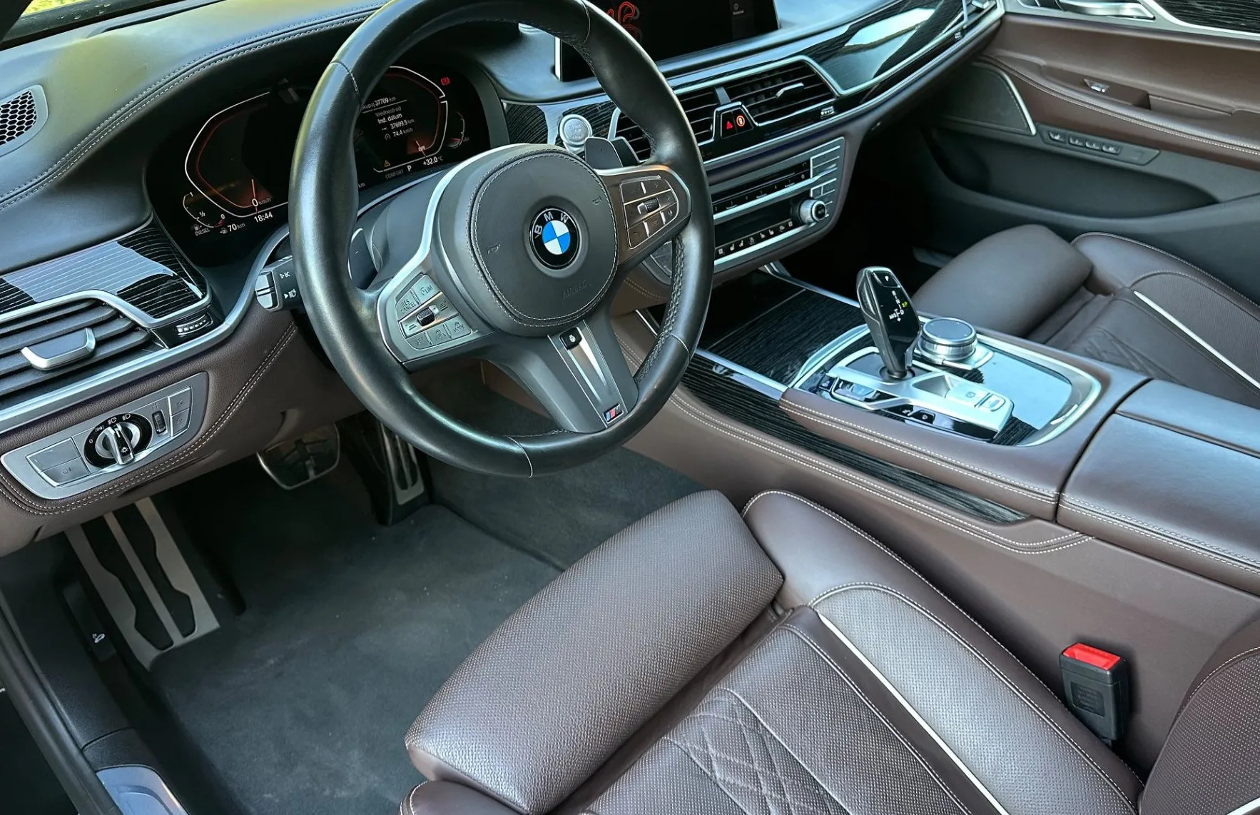 Zunanja slika - BMW Serija 7 - : 740d xDrive Avt.-STR.OKNO-SOFT CLOSE-LASER-ZRAČNO - 7