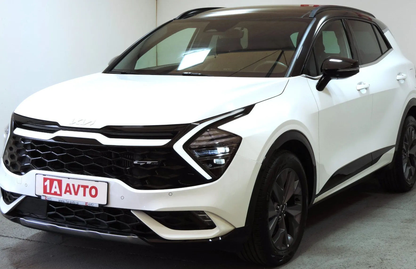 Zunanja slika - KIA Sportage - AWD 1.6 T-GDI PHEV GT-Line Avt. PANORAMA-USNJE… - 1