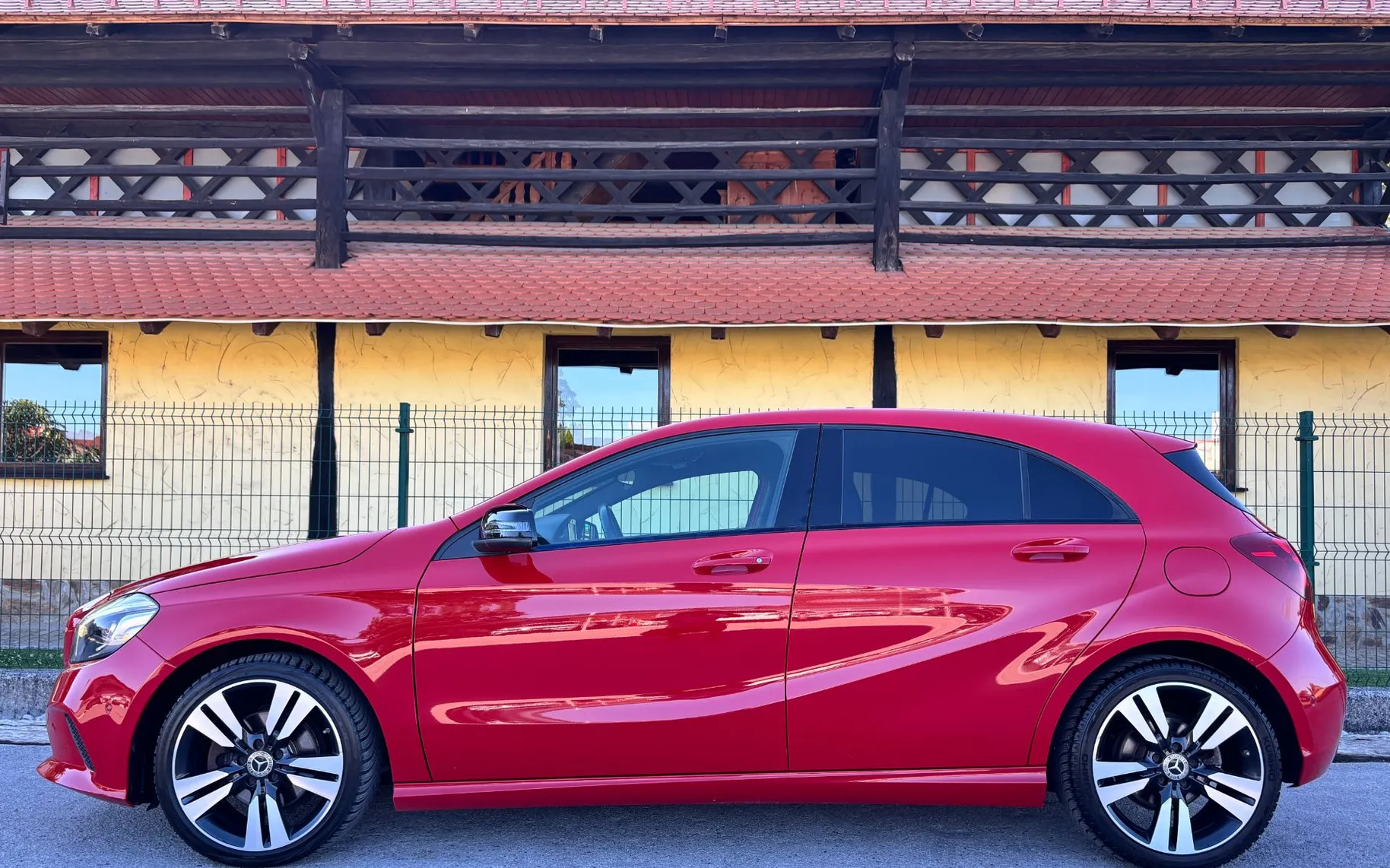 Zunanja slika - Mercedes-Benz A Class Coupe - A-Razred 200 D AUT. - 7