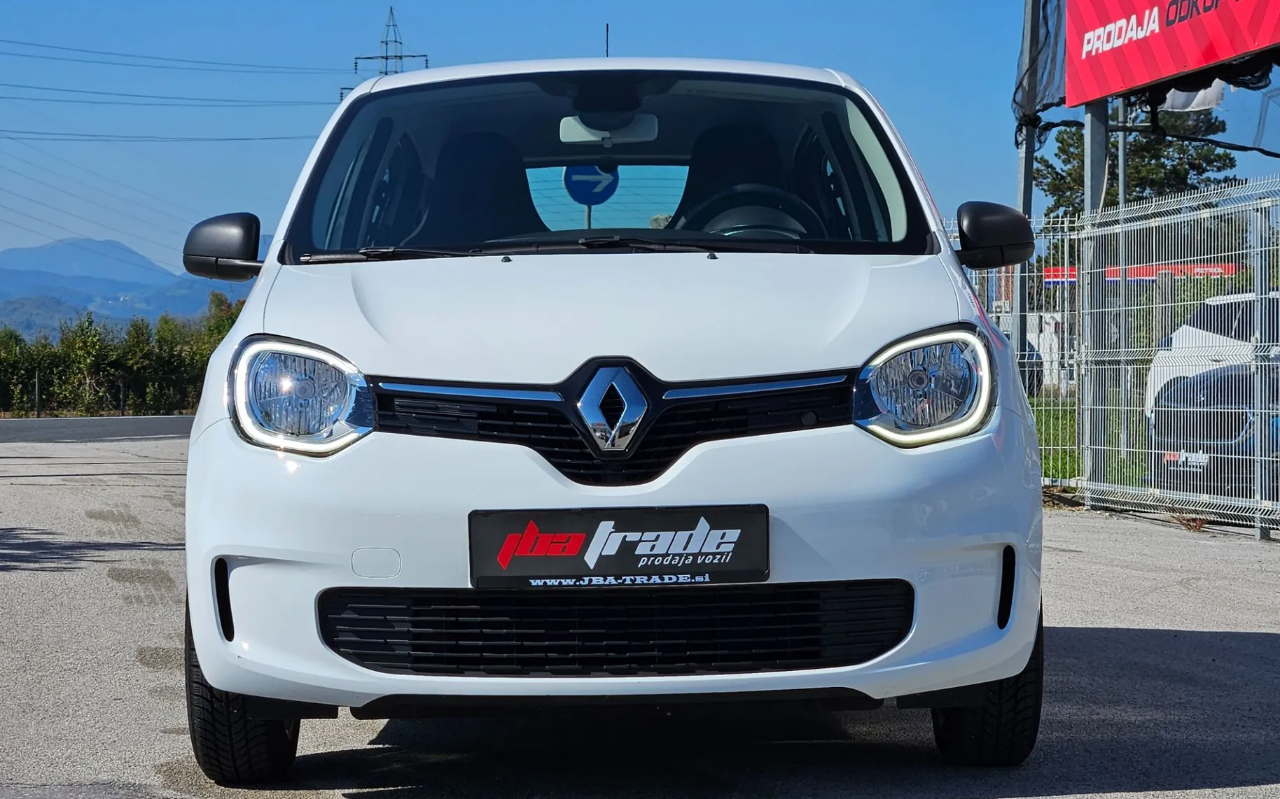 Zunanja slika - Renault Twingo - SCe 75 Life, 1.LAST.SLO.VSI RAČUNI - 2