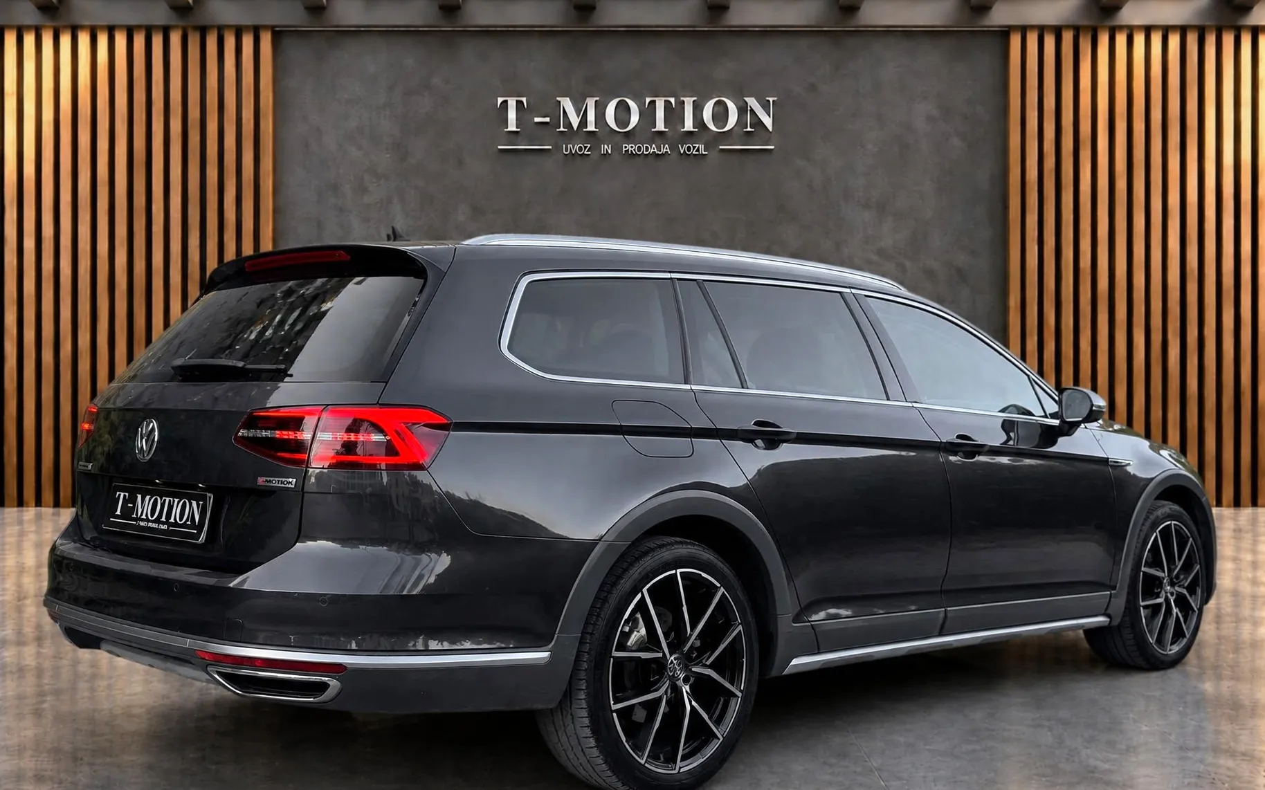Zunanja slika - Volkswagen Passat Alltrack - 4motion 2.0 TDI DSG|MATRIX|ACC|KLJUKA|19COL|KAMERA - 3