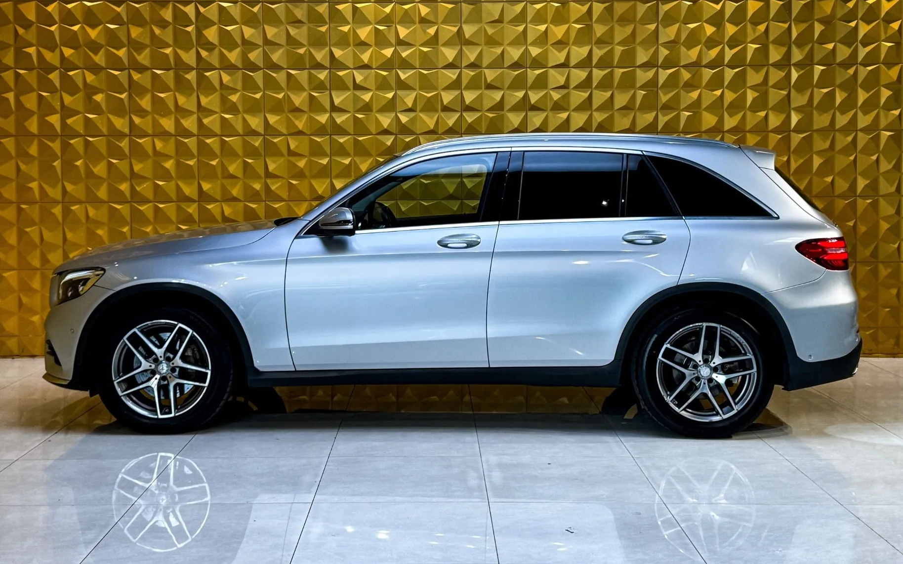Zunanja slika - Mercedes-Benz GLC-Razred - GLC220d 4MATIC AMG Line-KAMERA-GRETJE-F1... - 6
