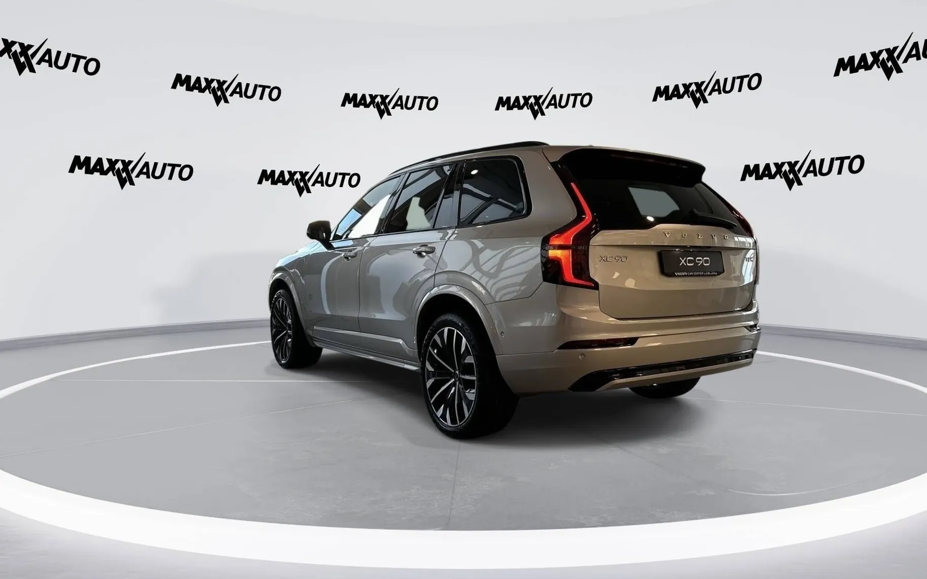 Zunanja slika - Volvo XC90 - T8 AWD Ultra Dark 7s 3 leta garancije + 3 servisi. - 5