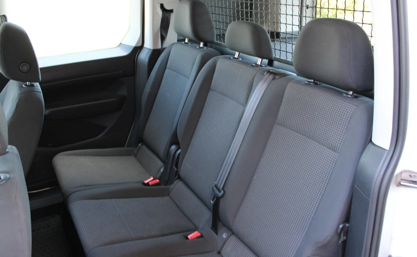 Zunanja slika - Volkswagen Caddy - 2.0 TDI Life-N1-ODBITEK DDV-PDC - 10