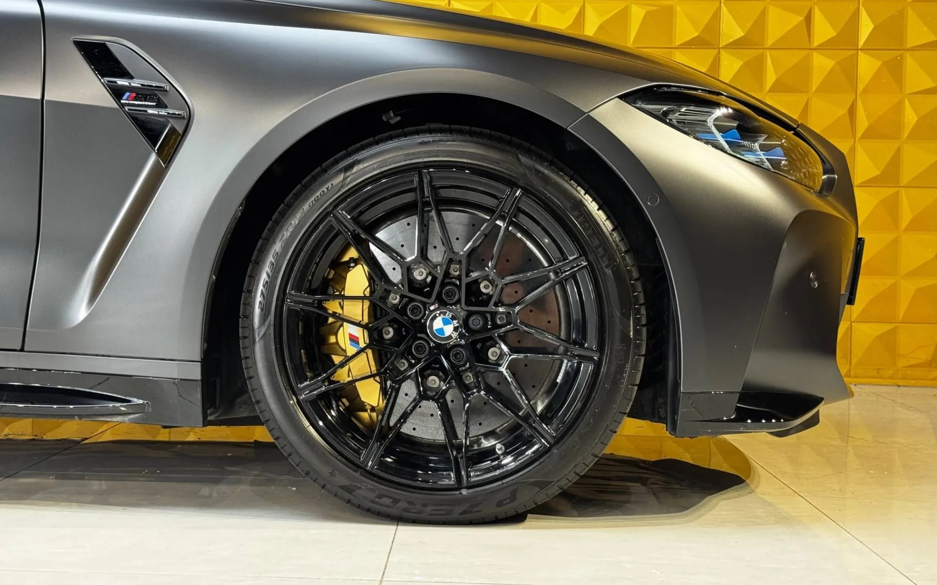 Notranja slika - BMW M4 - Competition xDrive-LASER-KERAMIK-VENT-PPF-KARBON . - 12
