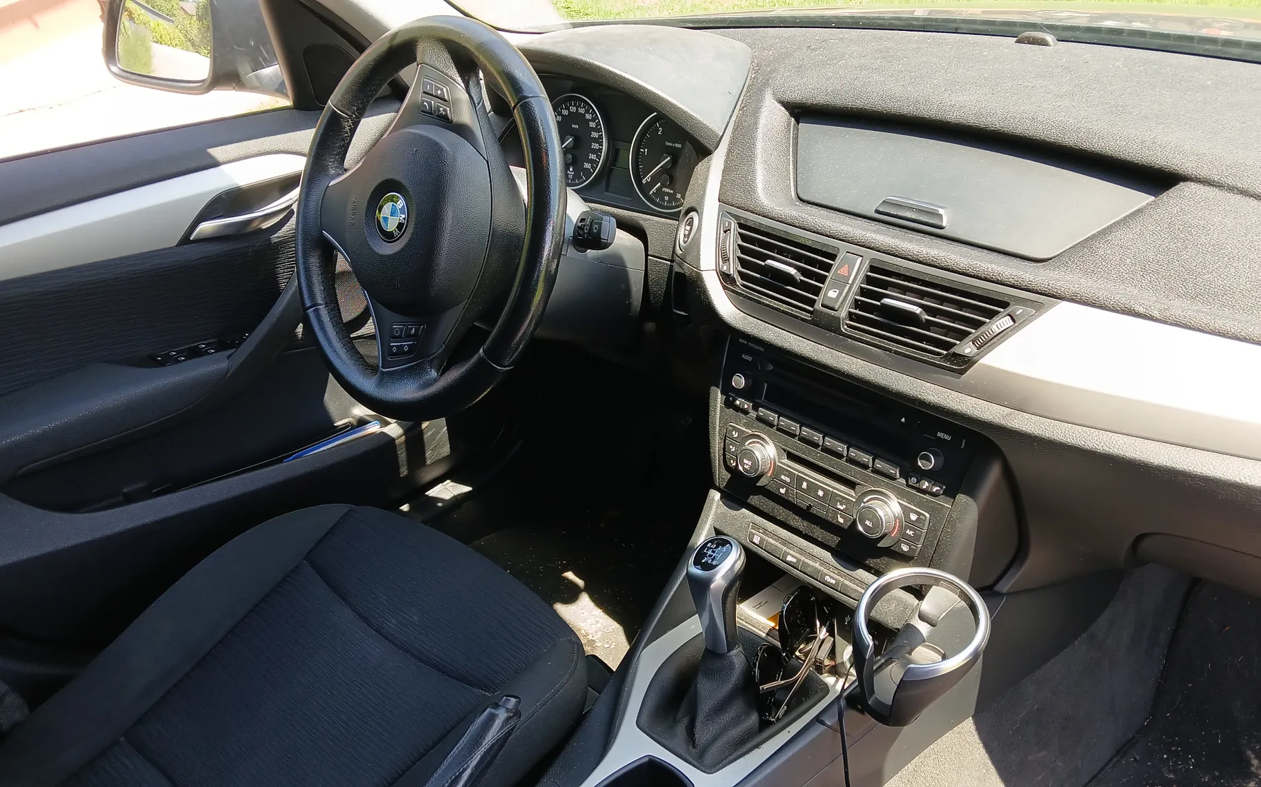 Notranja slika - BMW X1 - sDrive18d - 4