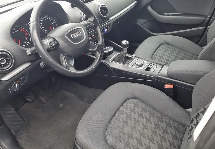Zunanja slika - Audi A3 - 1.6 TDI NAVI.. VELIK SERVIS.BLUETOOTH - 7