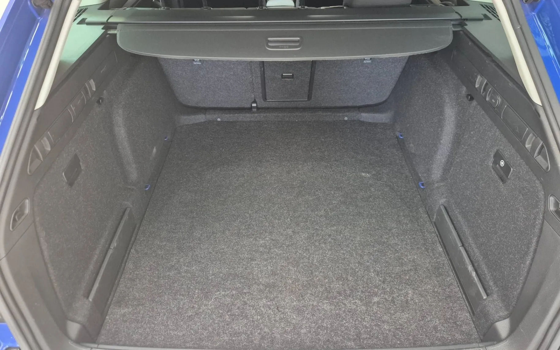 Notranja slika - Škoda Superb - Combi 2.0 TDI Ambition DSG - 10
