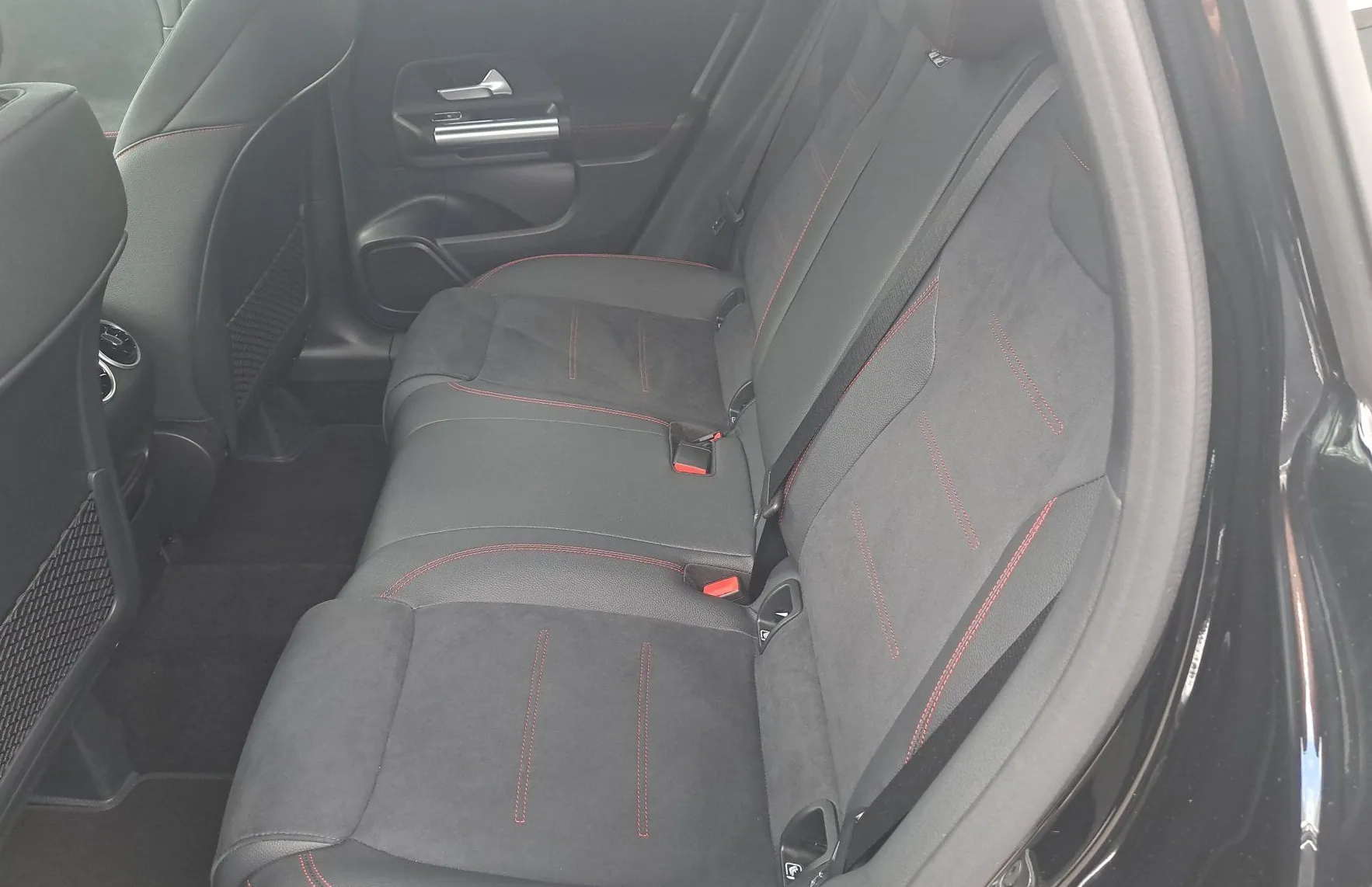 Zunanja slika - Mercedes-Benz GLA-Razred - 200 d AMG Line Avt. - 11
