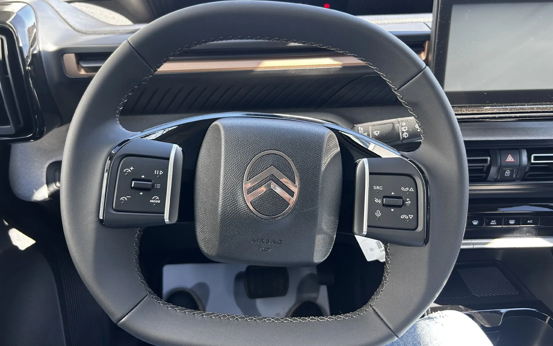 Zunanja slika - Citroën C3 Aircross - Hybrid145 ëDCS6 PLUS - 14