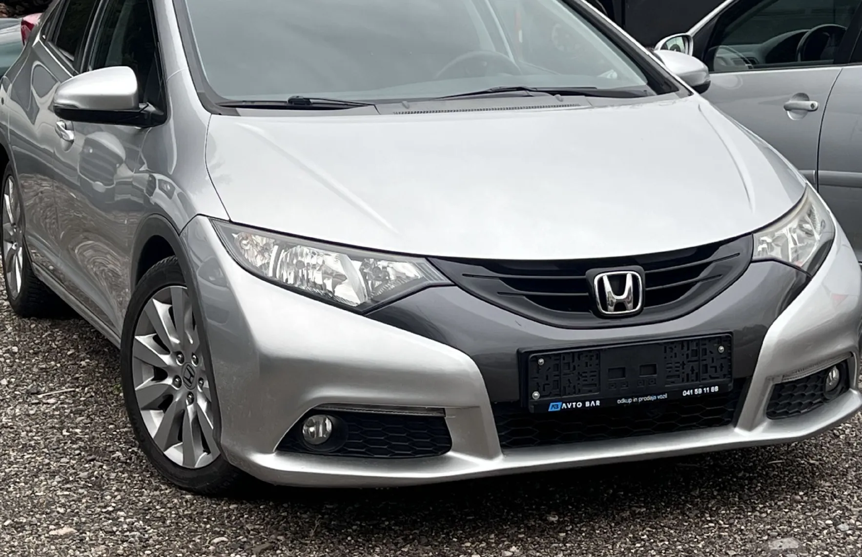 Zunanja slika - Honda Civic - 1.4 i-VTEC+ALU+R. KAMERA+TEMP - 1