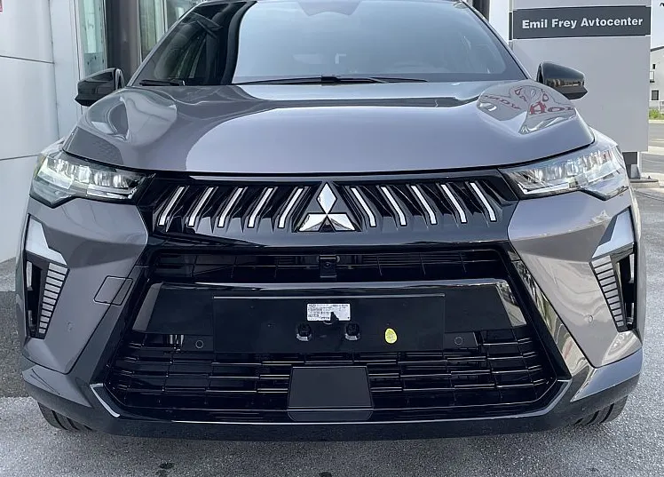 Zunanja slika - Mitsubishi Grandis - 1.3 DI-T MHEV 103kW DCT7 Intense+ AKCIJA - 1