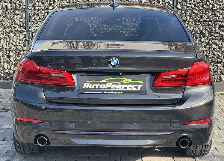 Zunanja slika - BMW Serija 5 - : 520d aut. |PANO|KAM|AMBI| - 5