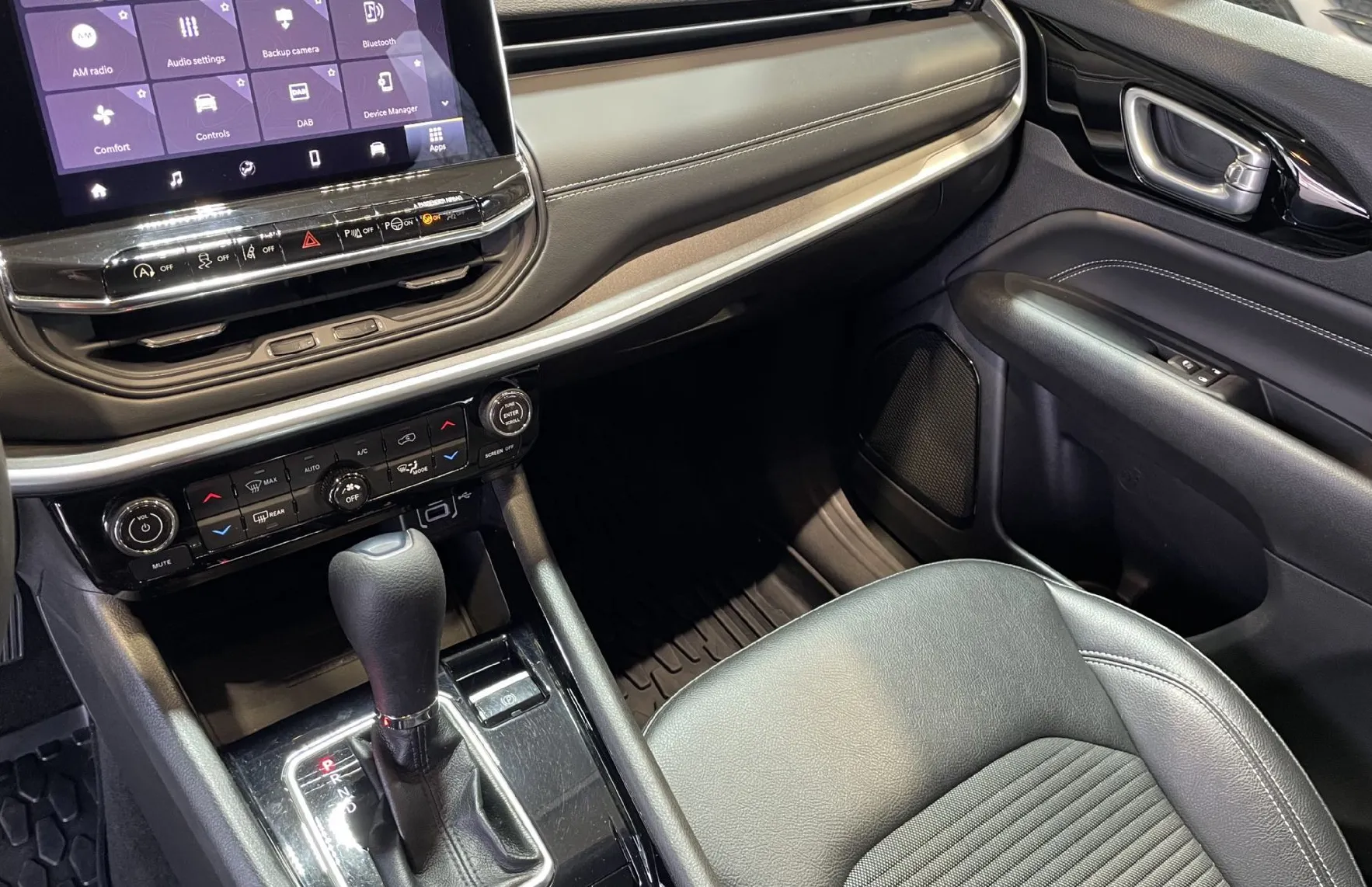 Zunanja slika - Jeep Compass - 1.LASTNIK-SLO-RADAR-KAMERA-LED-GRETJE SEDEŽEV - 11