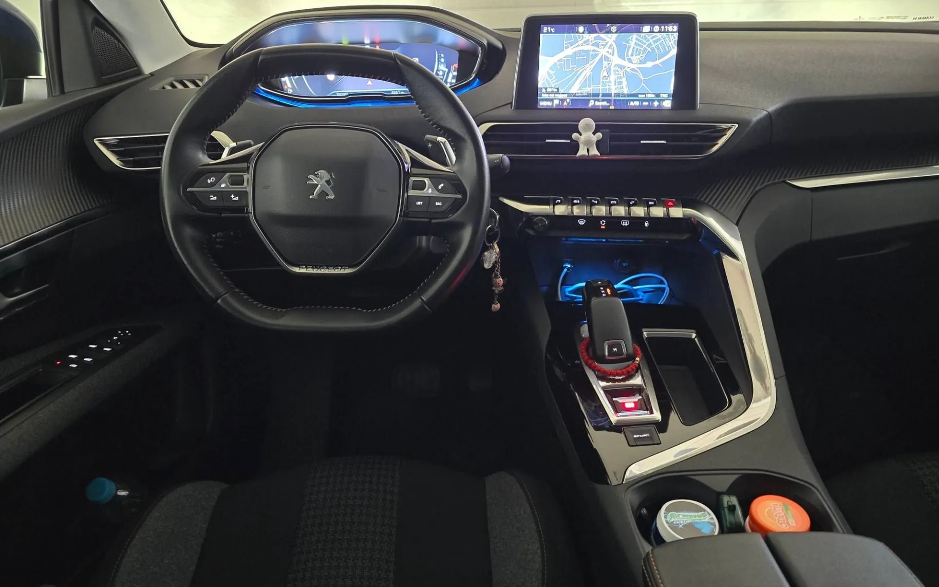 Notranja slika - Peugeot 3008 - 1.2 PureTech 130 Business Avt. - 11