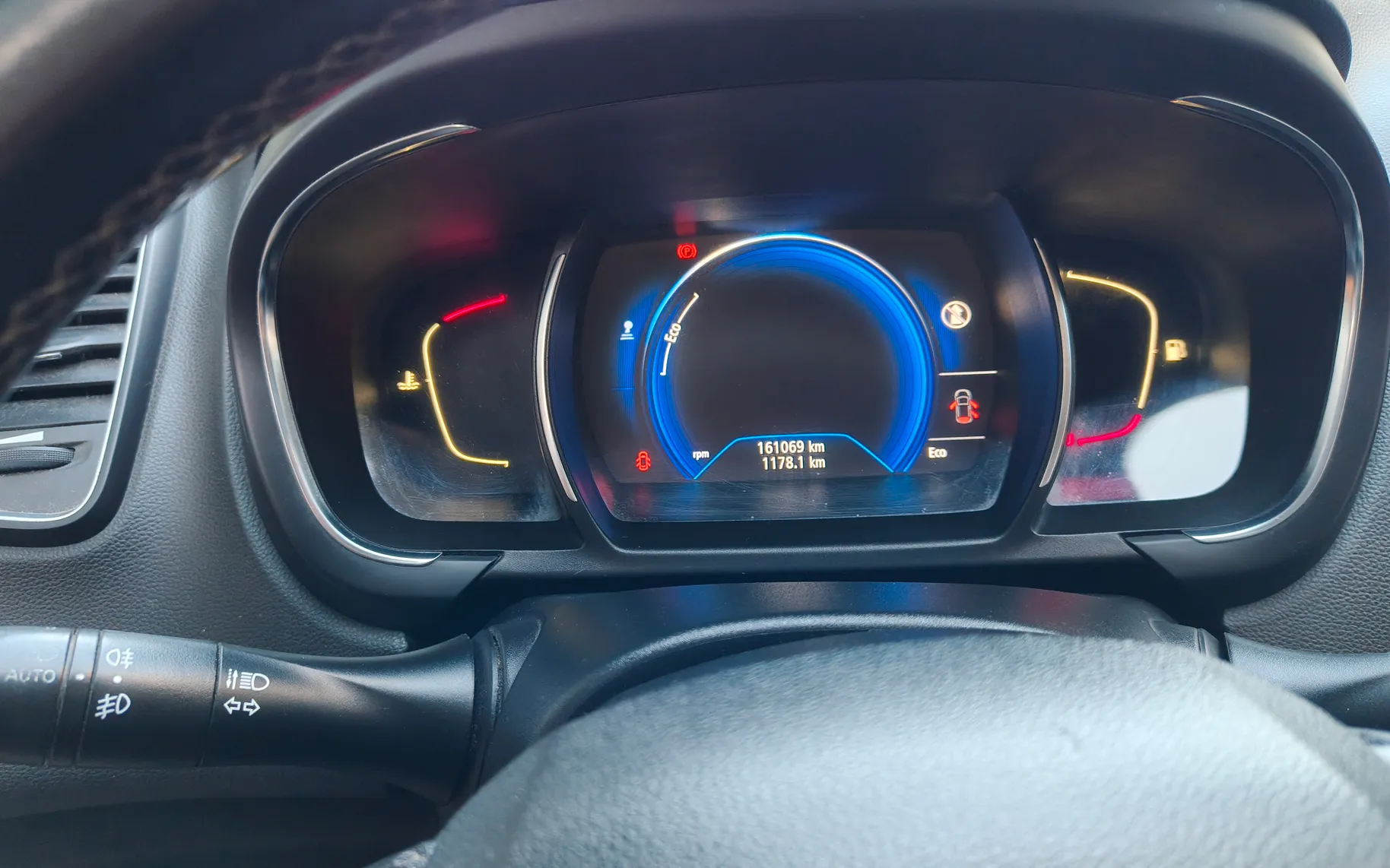 Notranja slika - Renault Scénic - dCi 110 Energy Edition One - 10