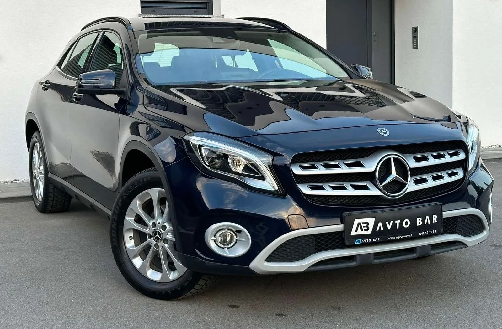 Zunanja slika - Mercedes-Benz GLA-Razred - GLA 180+R.KAMERA+USNJE+ALU - 2