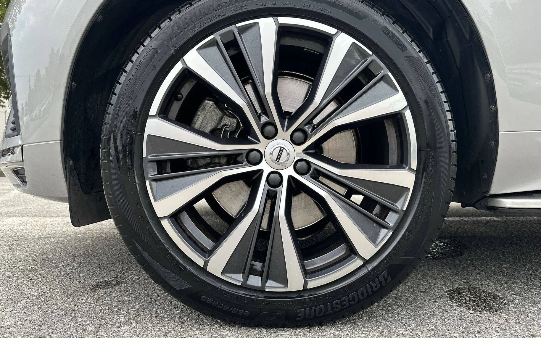 Notranja slika - Volvo XC60 - B5D AWD Inscription Avt. - 9