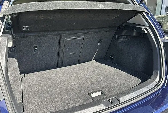 Zunanja slika - VW Golf - 1.6 TDI°°Digi.števci°°Gretje sedežev°°Garancija - 12