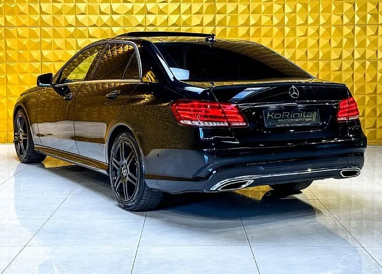 Zunanja slika - Mercedes-Benz E-Razred - E 220CDI AMG LINE-PANO.-GRETJE-NAVI.-F1 - 9