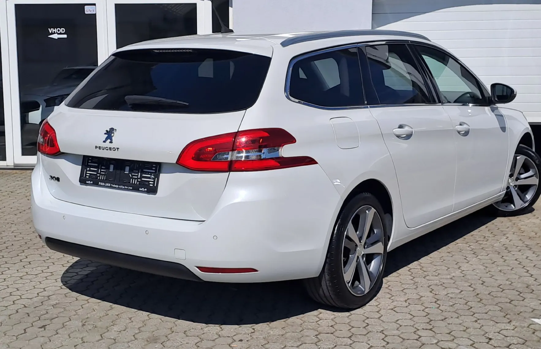 Zunanja slika - Peugeot 308 - SW 1.6 BlueHDi 120 S S Allure - 4