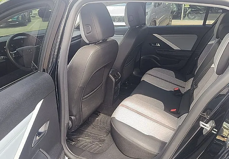 Zunanja slika - Opel Astra - 1.2 Turbo Elegance Avt. - 7
