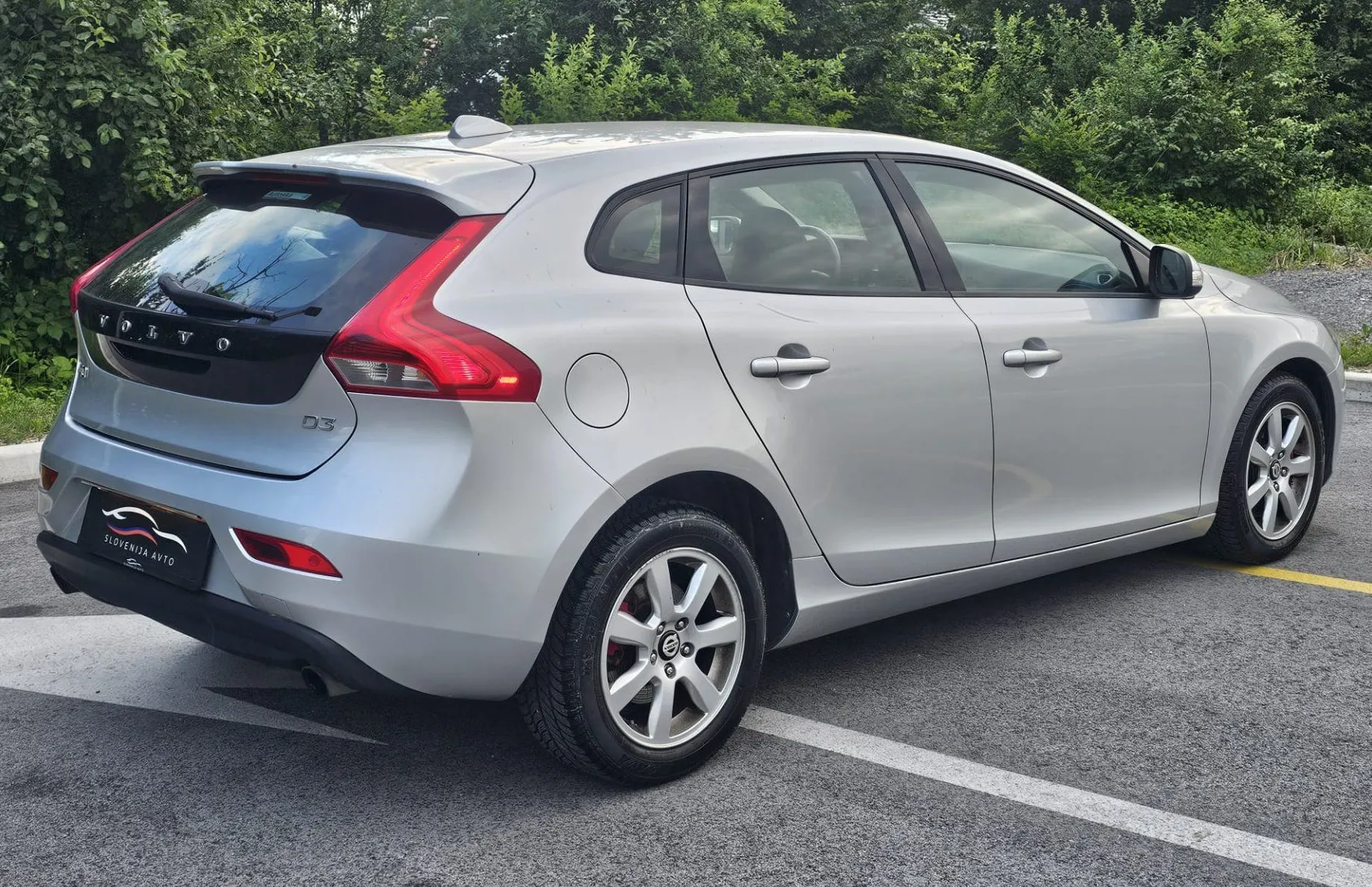 Zunanja slika - Volvo V40 - 2.0 150 D3 Kinetic - 19