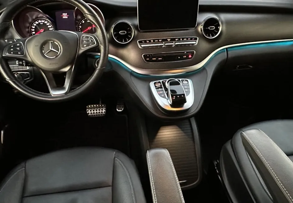 Zunanja slika - Mercedes-Benz V-Razred - V 300 d 4MATIC AVANTGARDE AMG Webasto Garancija - 11