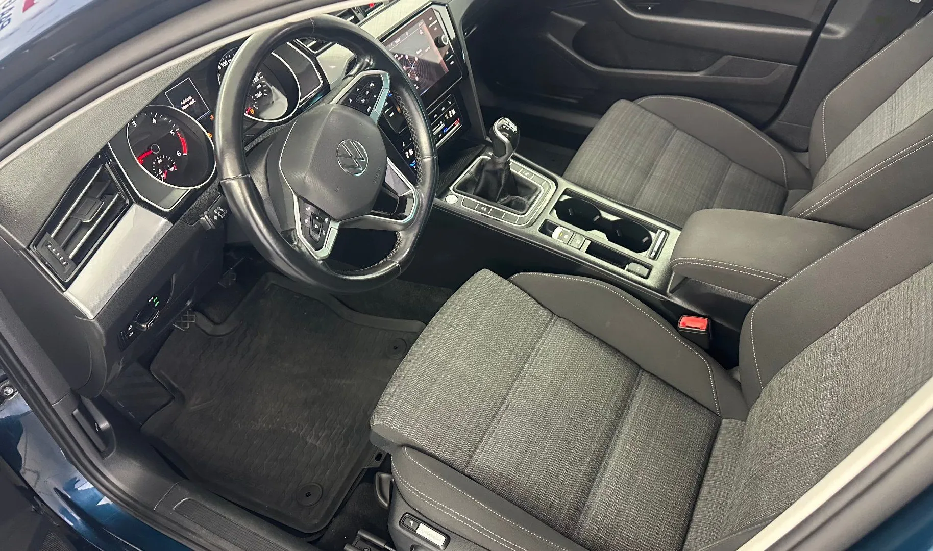 Zunanja slika - Volkswagen Passat - 2.0 TDI BMT.NEMŠKI+4ALU.KAMERA.ACC.NAVI. - 13