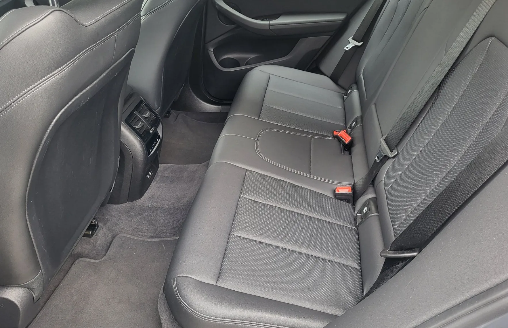 Zunanja slika - BMW X3 - serija : sDrive18d Avt. - 17