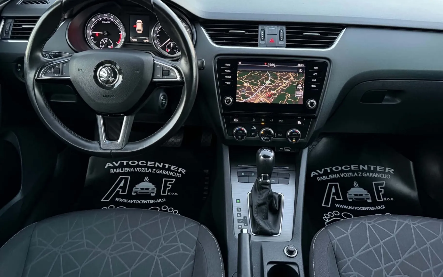 Notranja slika - Škoda Octavia - 2.0 TDI-DSG-XENON+LED-175.000km-LIZING ZA TUJCE-.. - 11