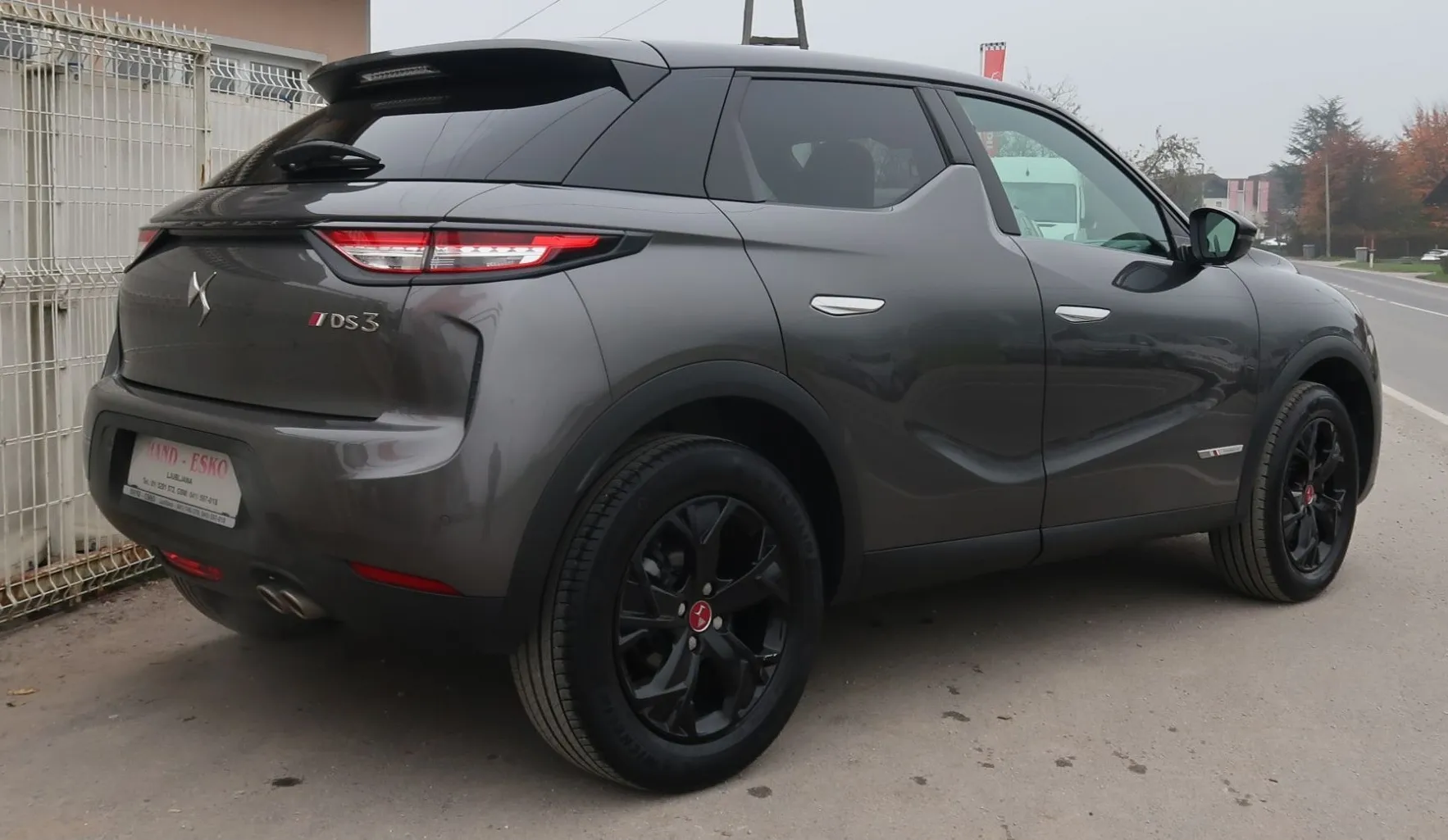 Zunanja slika - DS DS 3 Crossback - Perform. Line 1.2 PureTech 130 S S EAT8-QI-NAVI - 10