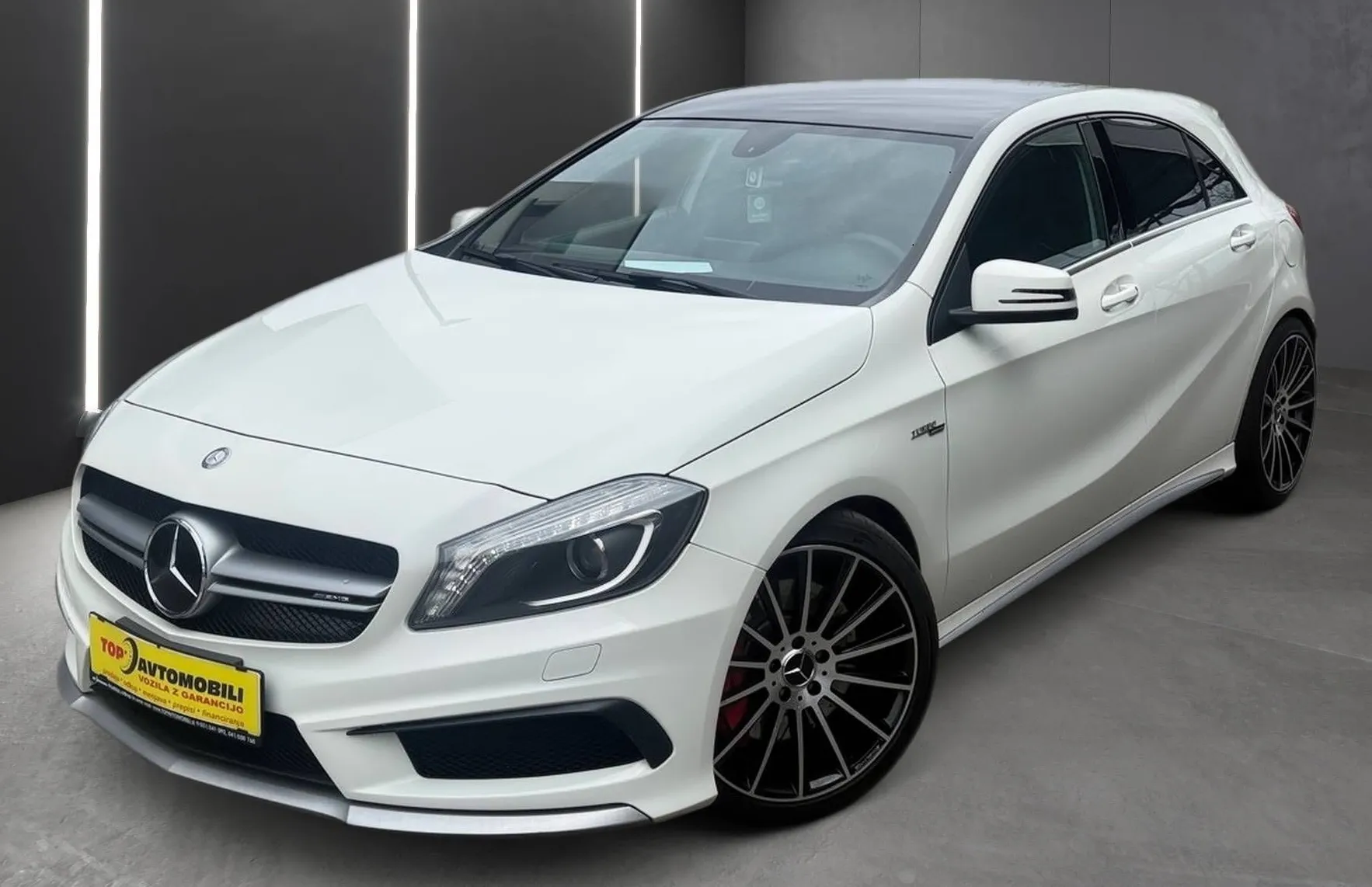 Zunanja slika - Mercedes-Benz A-Razred - 45 AMG 4MATIC XENON NAVI PDC TEM ŠPORTNI IZPUH - 2