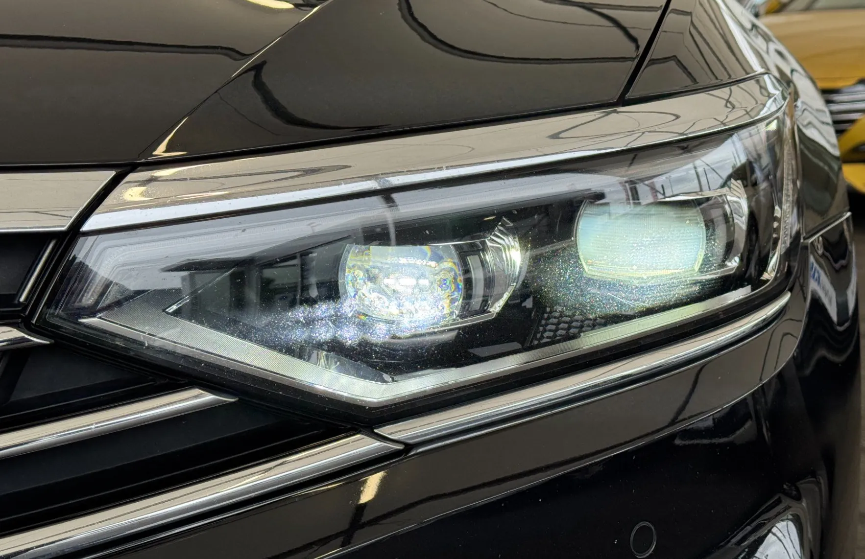 Zunanja slika - Volkswagen Passat - R-Line 1.5 TSI DSG PANORAMA-VIRTUAL-MATRIX - 3