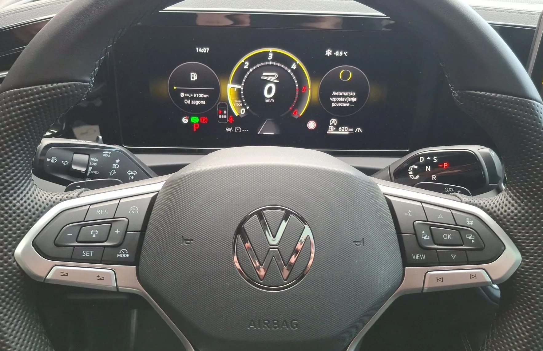 Zunanja slika - VW Tiguan - 2.0 TDI DSG 4JOY 150KM - 8