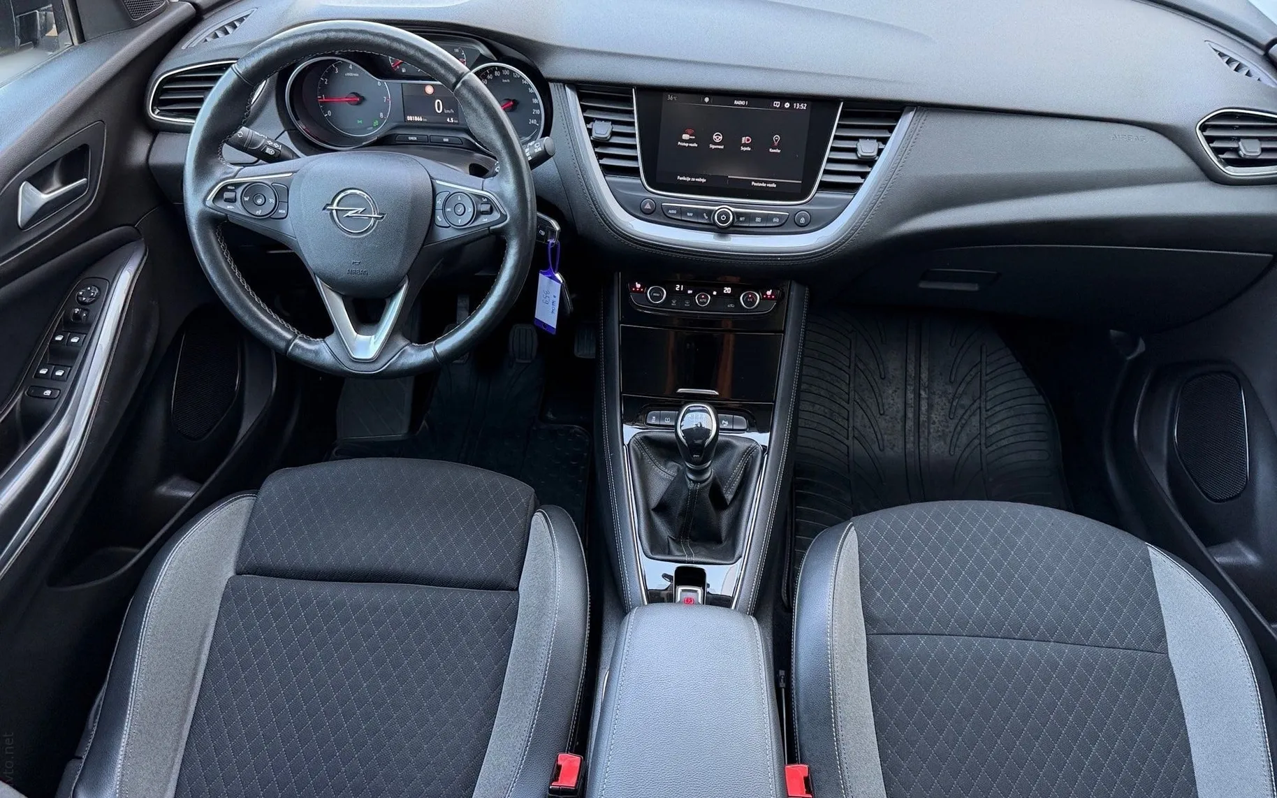 Notranja slika - Opel Crossland X - 1.2 Turbo Innovation-SLO-1. lastnik-LED-Vl. klju.. - 10