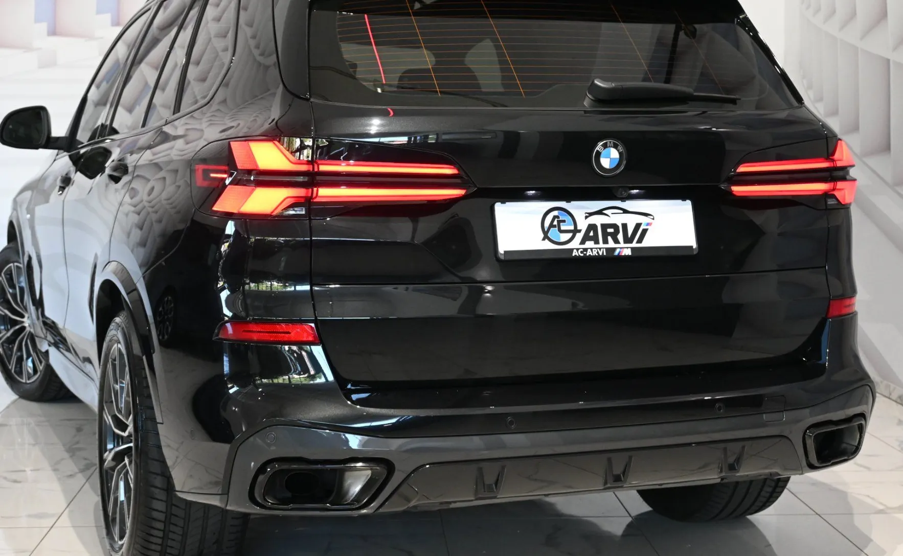 Zunanja slika - BMW X5 - serija : xDrive30d-M.SPORT-KLJUKA-PANO-WEBASTO-KEYLESS - 6