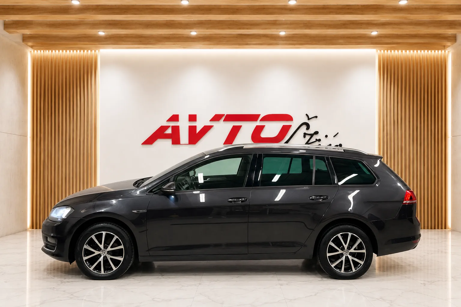 Zunanja slika - VW Golf Variant - 1.6 TDI-LOUNGE-BI-XENON-NAVI-GRETJE-SED-SERVI-KNJ- - 5