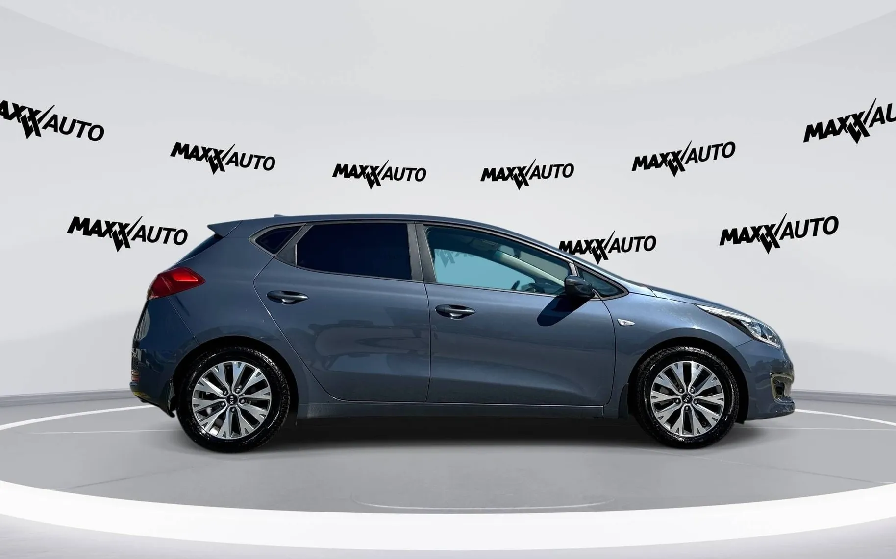 Zunanja slika - KIA Ceed - 1.4 CVVT LX Champion NAVI - 4