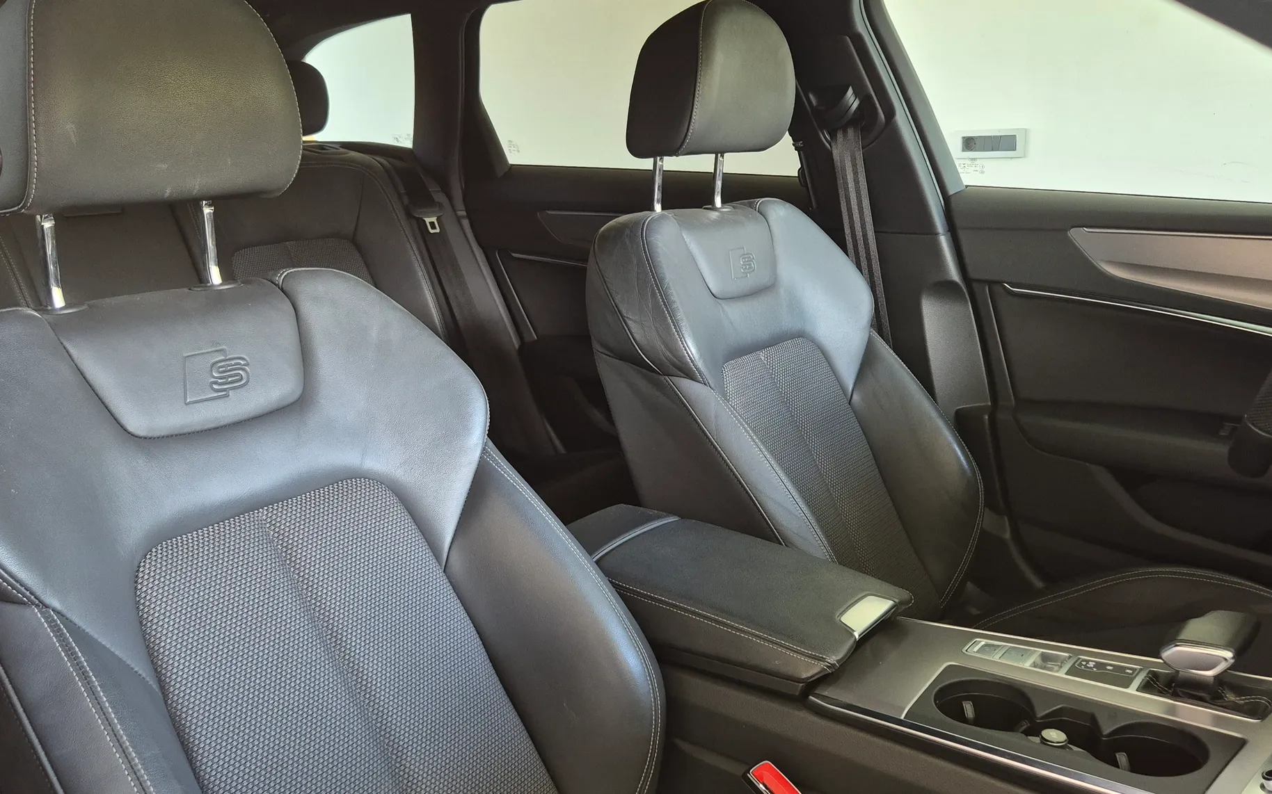 Notranja slika - Audi A6 - Avant 40 TDI quattro Sport S tronic - 4
