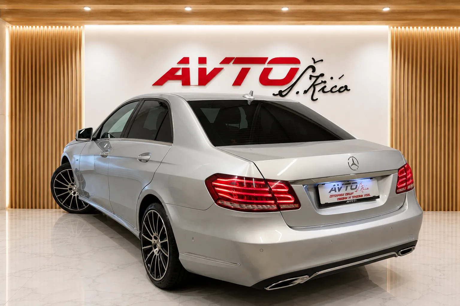 Zunanja slika - Mercedes-Benz E-Razred - 200 CDI-EDITION-AUT-BI-XENON-LED-NAVIGACIJA-TEMPO. - 3