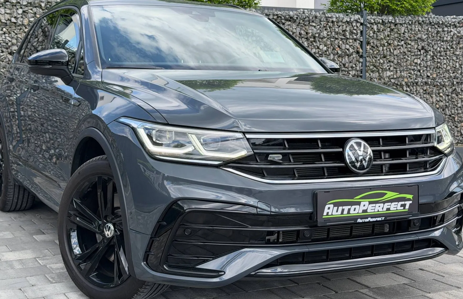 Zunanja slika - Volkswagen Tiguan - 2.0 TSI 4M R-Line DSG |HUD|KAM|PANO|IQ LIGHT|... - 1
