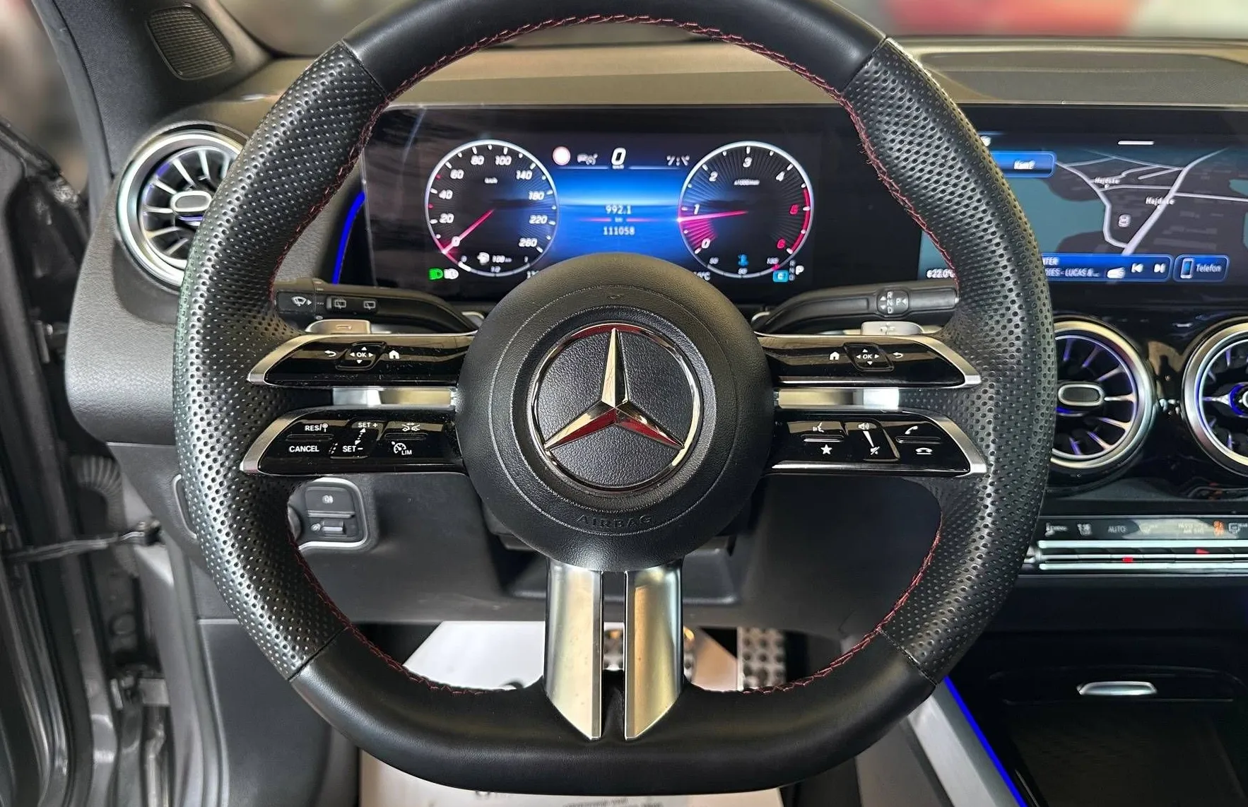 Zunanja slika - Mercedes-Benz GLB-Razred - GLB 200d AMG LINE FUL LED NAVI ACC AMBIENT VIRTU.. - 15