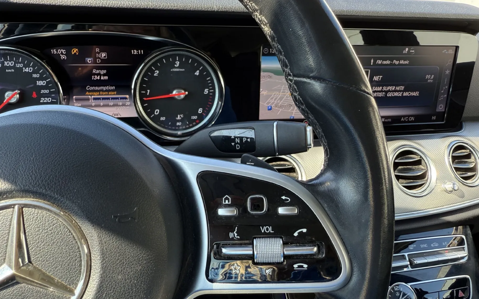 Zunanja slika - Mercedes-Benz E-Razred - 220 t  avt.kamera.143KW - 14