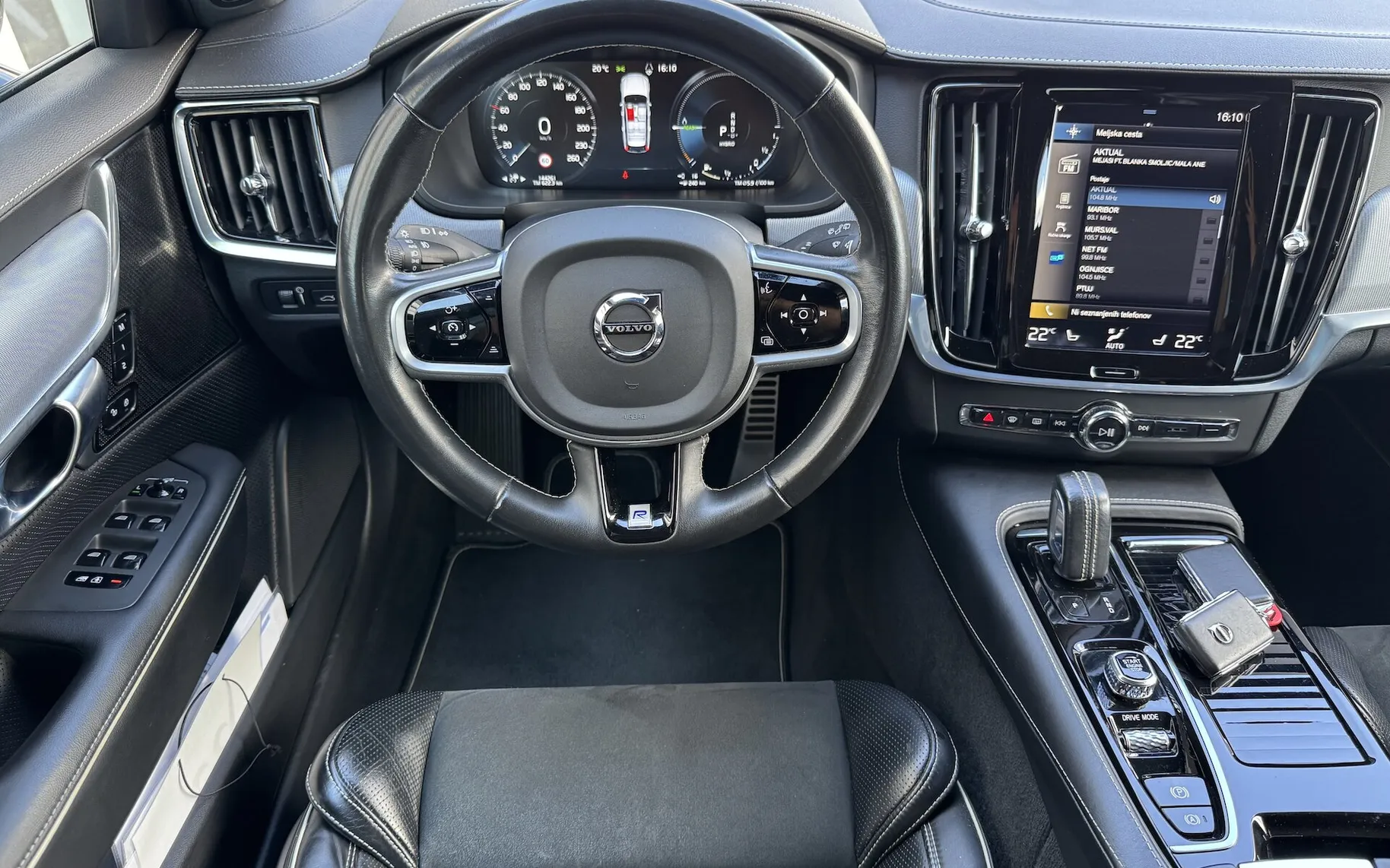 Zunanja slika - Volvo V90 - T8 TWIN ENGINE 2.0T AUT AWD R-DESIGN PRIKLJ.HIBRI - 15