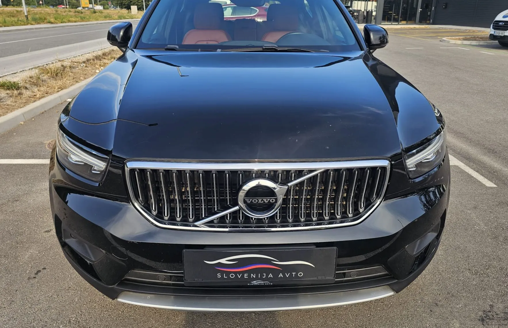 Zunanja slika - Volvo XC40 - T5 Rech.Twin Engine Inscription|FULED|ALU19|usnje| - 2