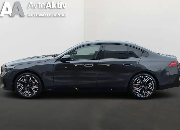 Zunanja slika - BMW i5 - xDrive40  AT - 7