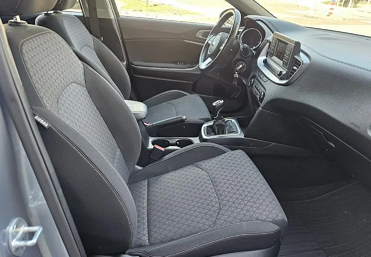 Zunanja slika - KIA Ceed - 1.0 T-GDI LX ACTIVE 1.lastnica, tov.garancija - 6
