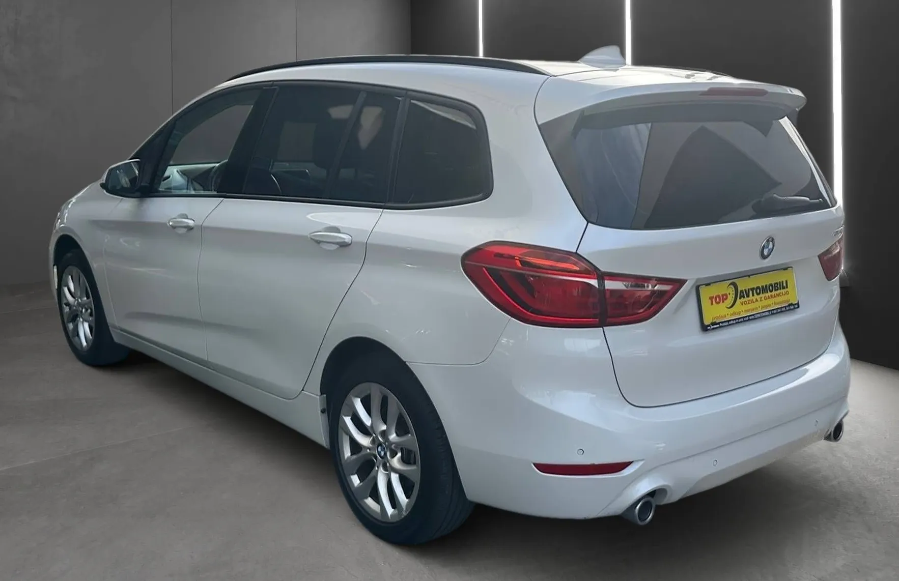 Zunanja slika - BMW Serija 2 - Gran Tourer: 218d 1LASTNIK 7SEDEŽEV NAVI PDC TEMPOMAT TO - 5