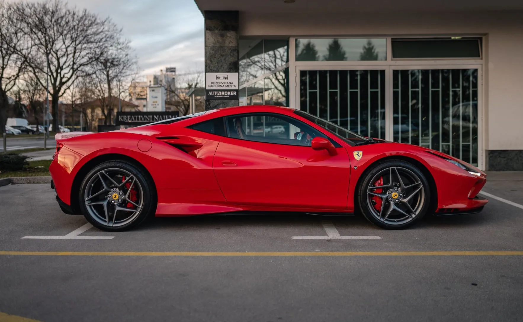 Zunanja slika - Ferrari F8 - LIFT JBL RACING SEDEŽI GARANCIJA DO JUL2027 - 4